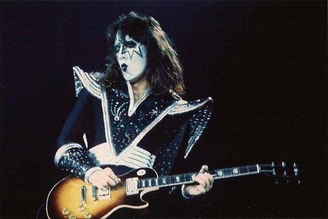 A los 74 años, falleció el guitarrista original de Kiss