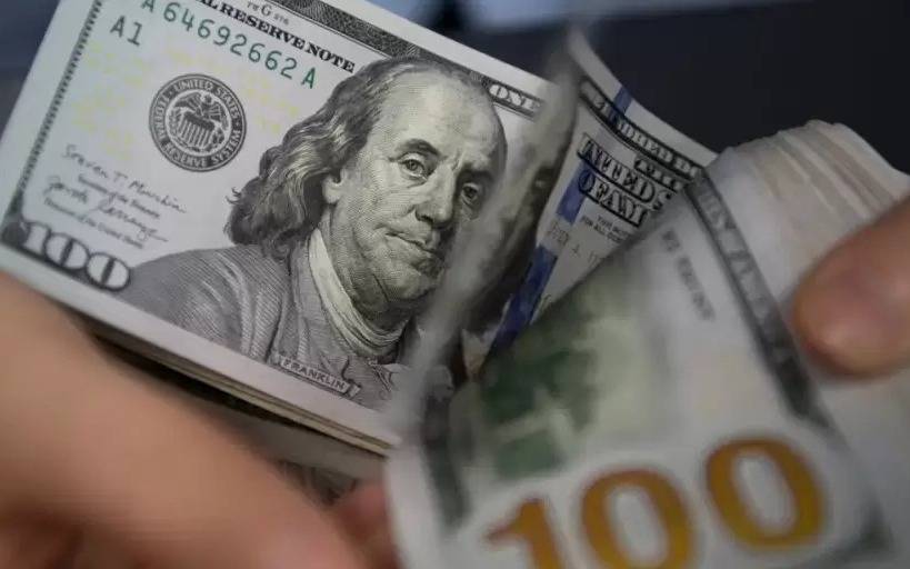 "Dólar manía": ahorristas compraron US$ 2.700 millones desde el "7 S"