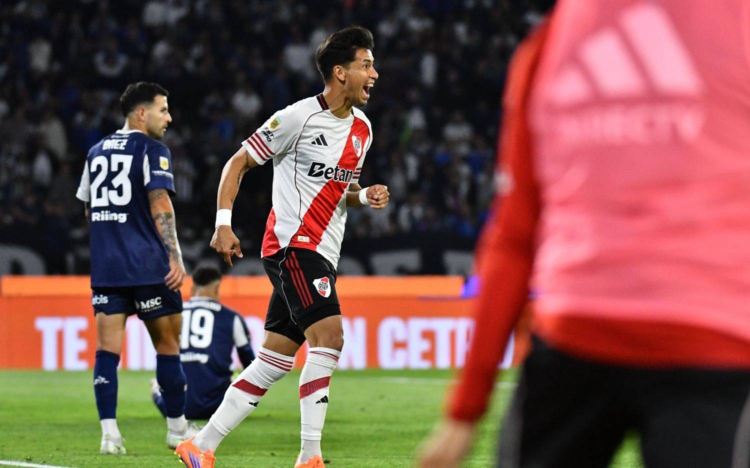 River venció 2 a 0 Talleres en Córdoba y corta la racha de derrotas