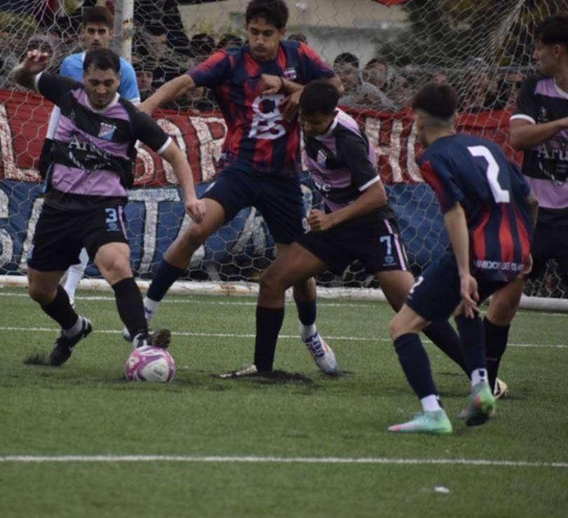 Alumni se quedó con el clásico ante Fomento