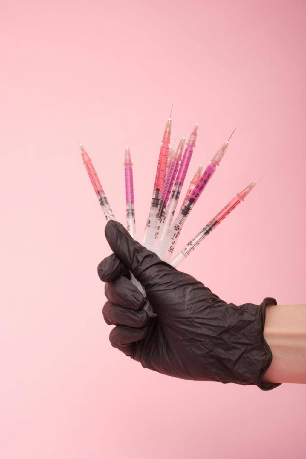 Bluetoothing: el peligro de inyectarse la sangre (y droga) de otros