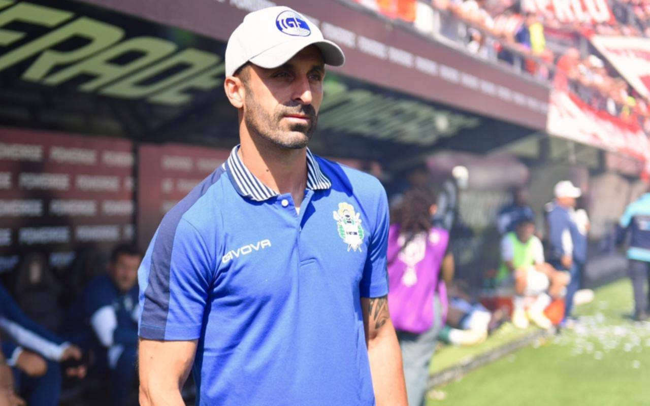 Fernando Zaniratto, tras la dura derrota de Gimnasia en el clásico: "Nos quedan tres finales"