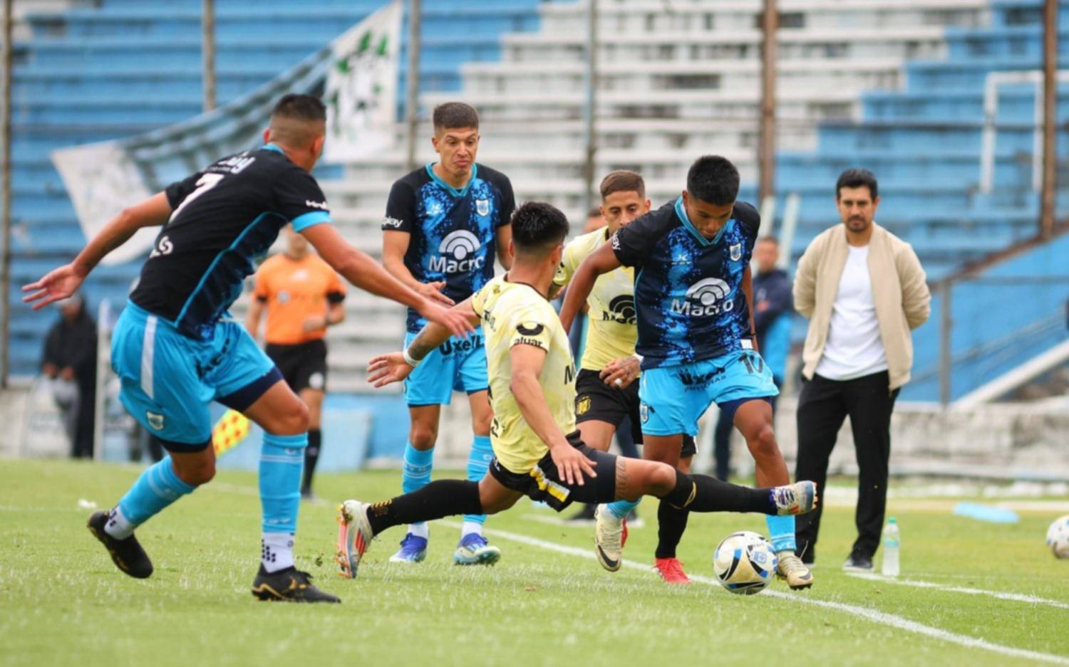 Escándalo en el Reducido: suspendido Gimnasia de Jujuy y Deportivo Madryn por amenazas al árbitro Comesaña
