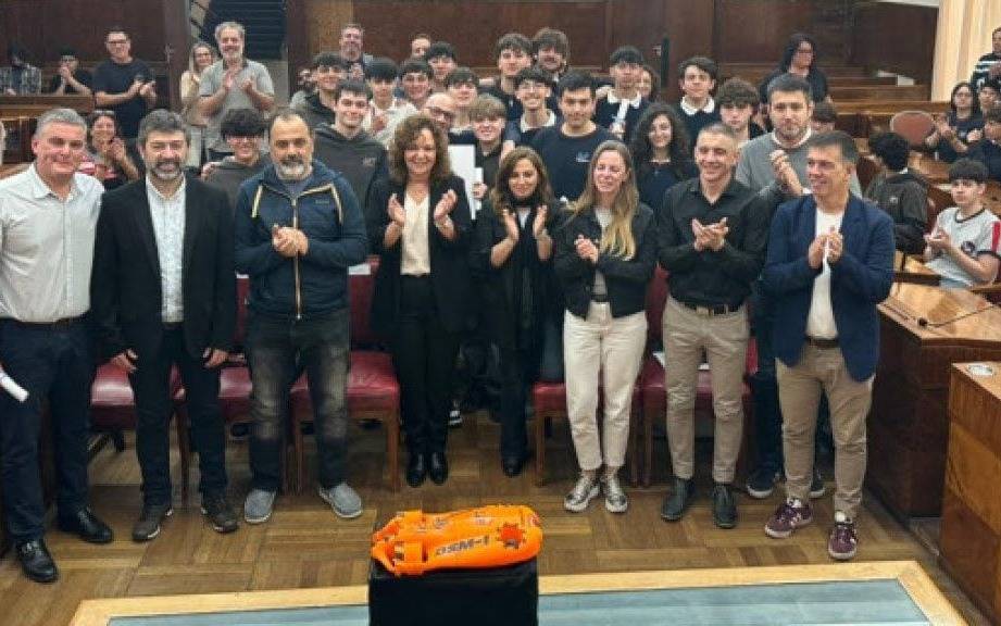 Mar del Plata: reconocen al Instituto Pablo Tavelli por su dron submarino