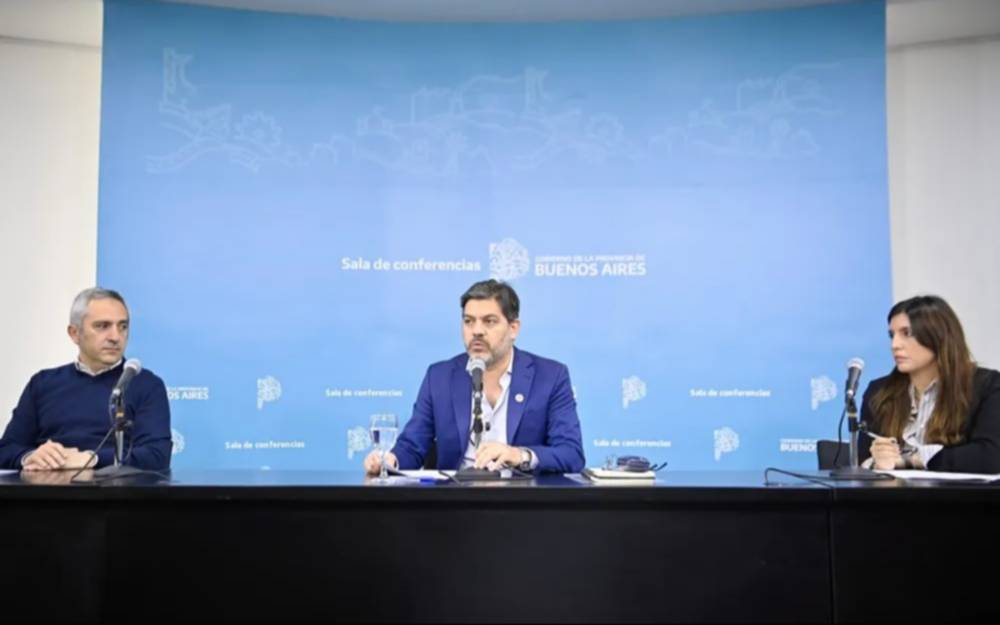 La dura crítica del Gobierno bonaerense a Milei tras el anuncio del swap: "Es un títere de Estados Unidos"