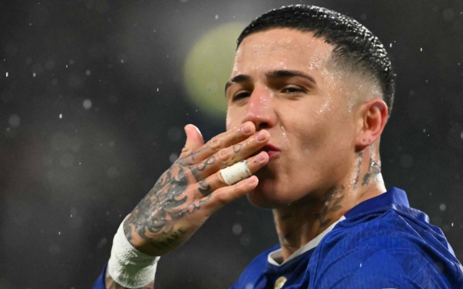 Enzo Fernández convirtió en la goleada 5 a 1 del Chelsea al Ajax por la tercera fecha de la Champions