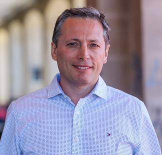 “La figura del Presidente está totalmente degradada”