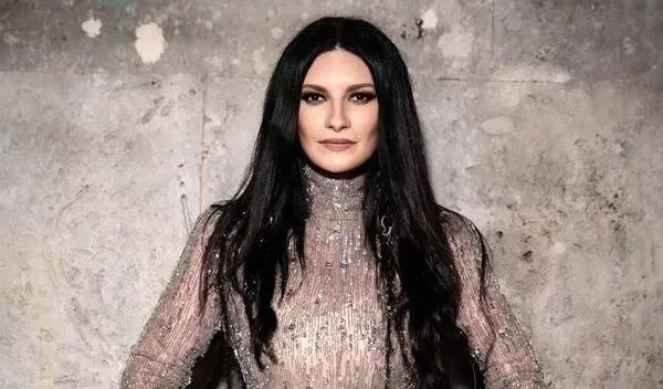 Laura Pausini, una angelada: “en mi tierra, solo cantaban los hombres”