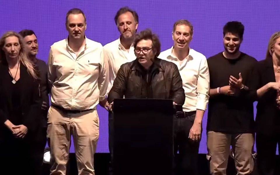 Javier Milei Milei cerró la campaña en Rosario: “A partir del domingo va a cambiar en serio la Argentina”