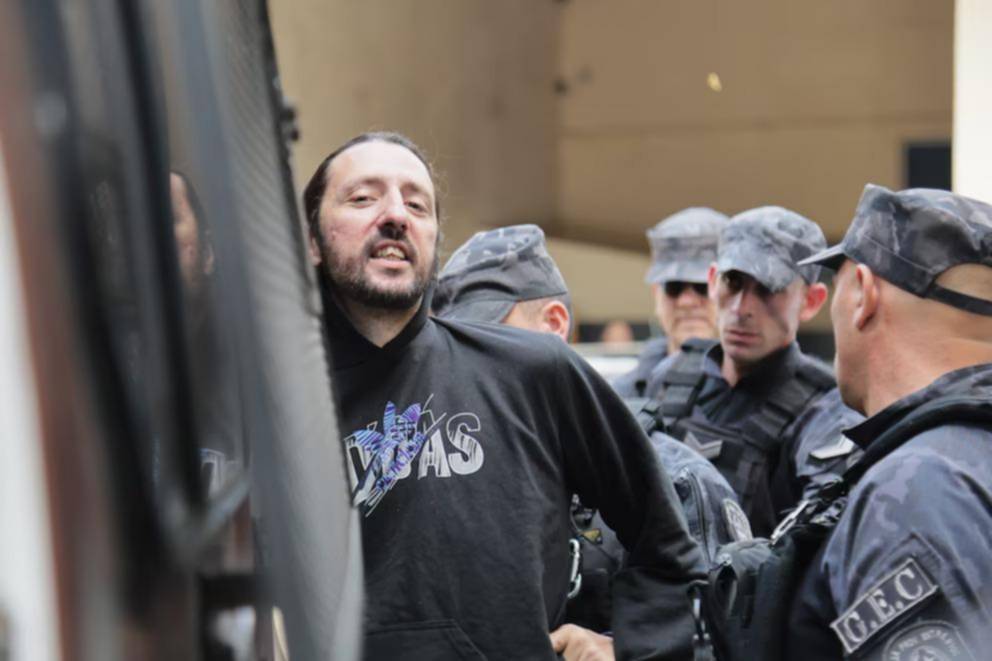 Laurta solicitó la restitución de su hijo y no habló del doble femicidio