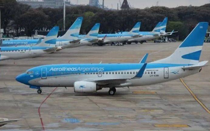 Aerolíneas Argentinas: la medida de fuerza de los pilotos afectó a más de 7 mil pasajeros