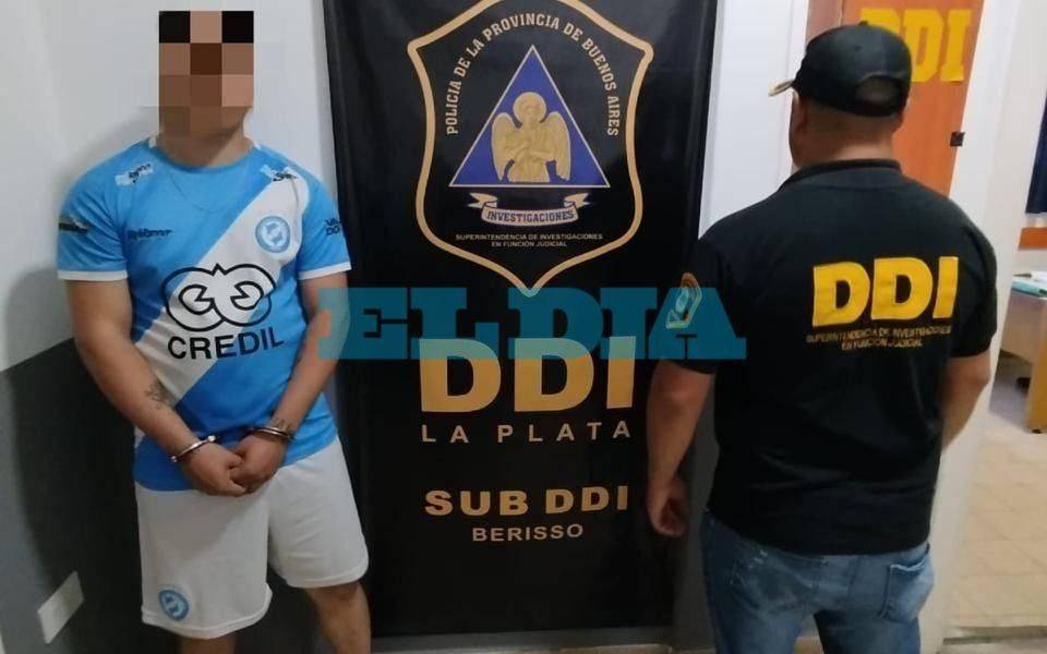 Aprehenden en Berisso a un joven acusado de amenazas: le secuestraron cocaína, dinero y un revólver