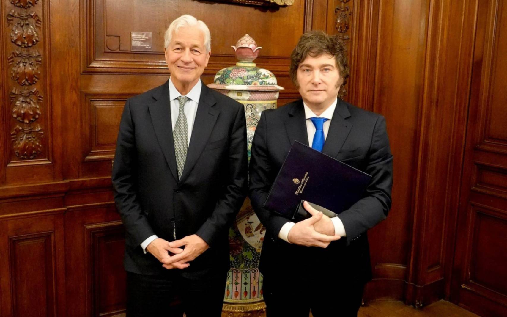 Milei buscó respaldo ante el CEO de JP Morgan: el encuentro con Jamie Dimon selló un mensaje a Wall Street