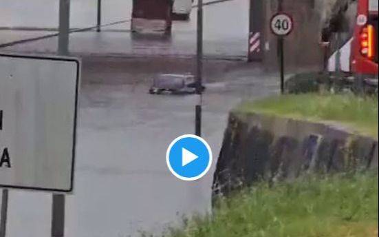 VIDEO.- La tormenta castigó con dureza al AMBA: un taxista muerto en la General Paz