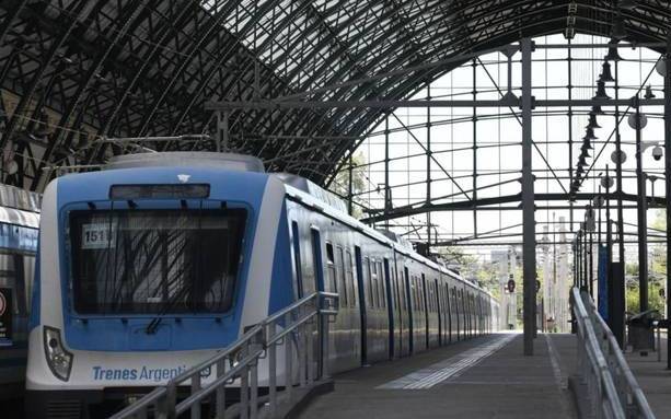 El tren Roca, con demoras en el ramal La Plata por una falla eléctrica