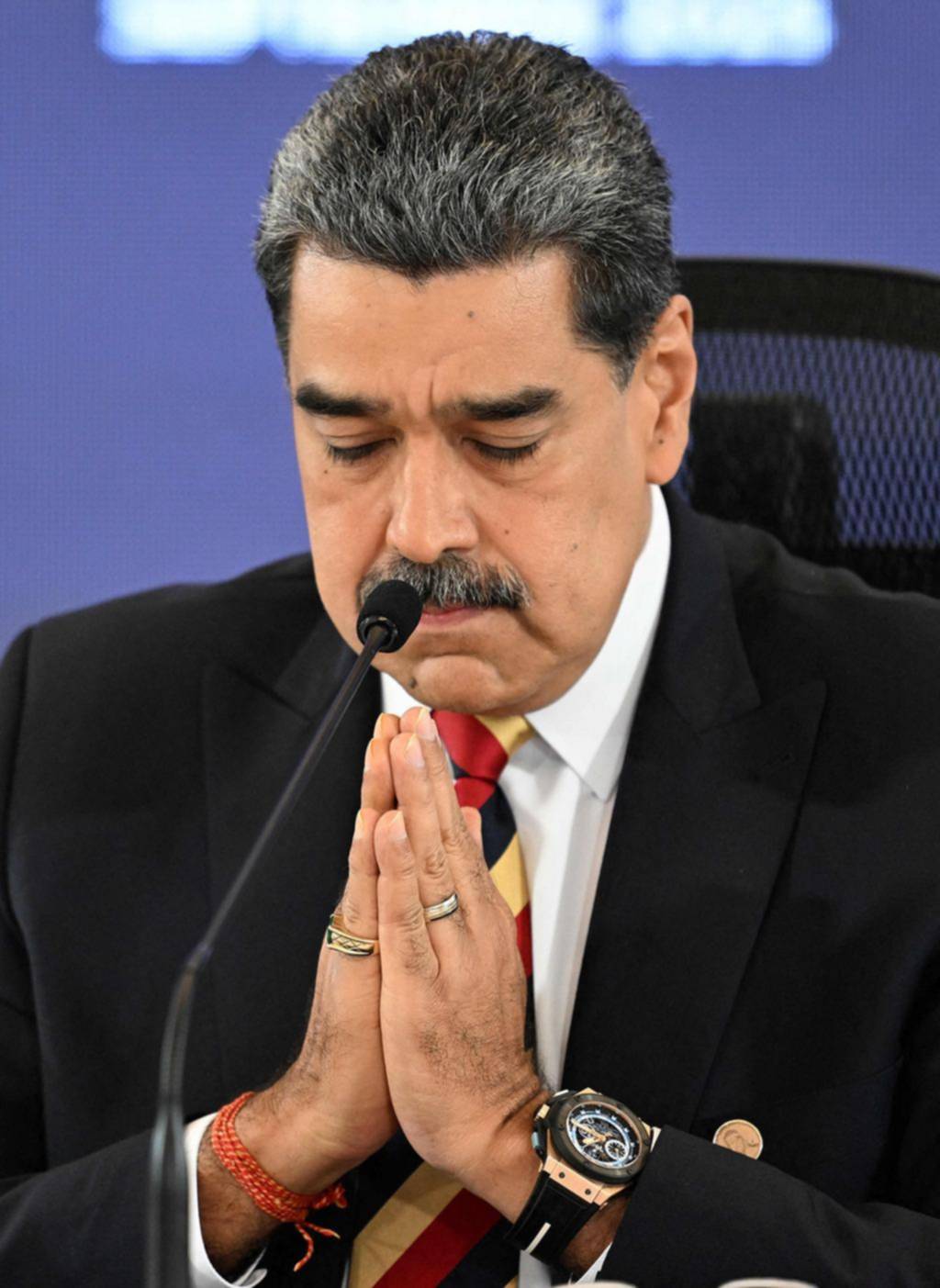 Maduro dice que EE UU está inventando una guerra