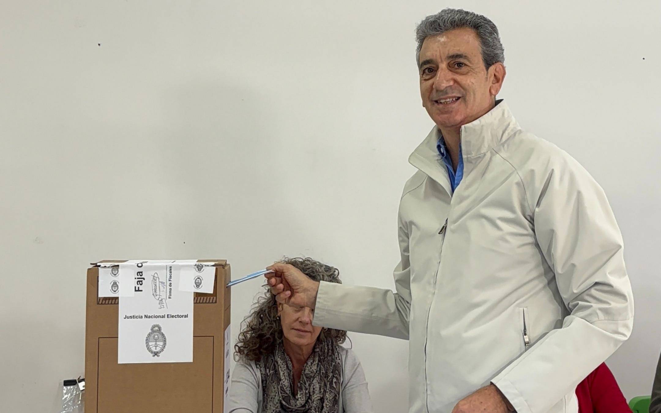 VIDEO. Votó Florencio Randazzo en Gonnet: "La grieta es una trampa"