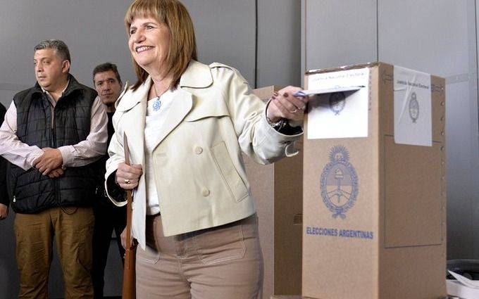 Patricia Bullrich votó en La Rural y dio un panorama sobre el post elección: “El lunes va a ser igual que el viernes”