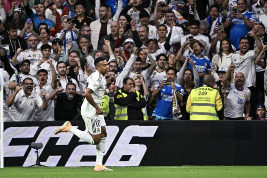 Real Madrid triunfó ante Barcelona en un clásico cargado de polémicas