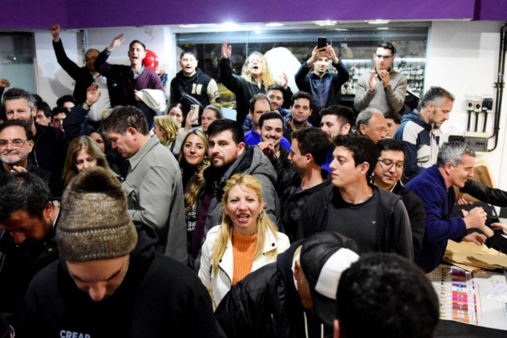 El interior bonaerense se pintó de violeta otra vez y fue clave en la remontada