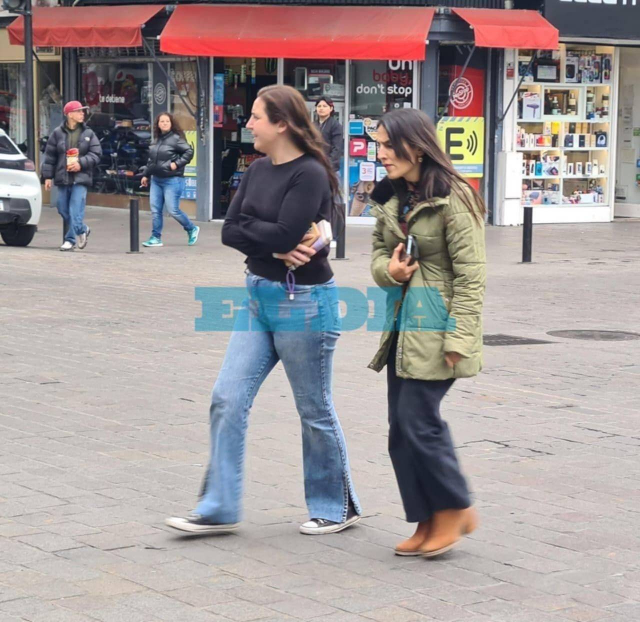 ¡Qué frío en La Plata! En los umbrales de noviembre volvieron las temperaturas de invierno y las camperas