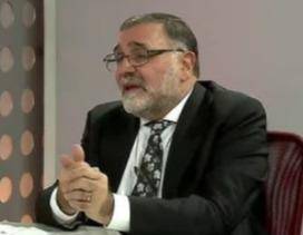 Rechazaron sobreseer a un profesor de matemáticas