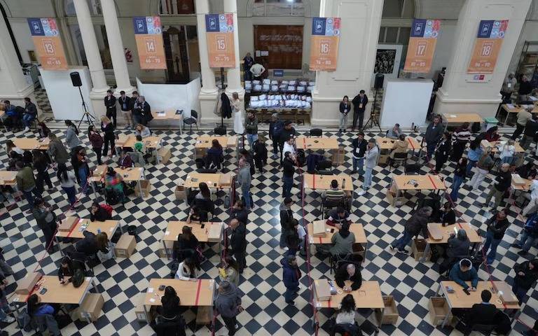 La Justicia Electoral empieza el escrutinio definitivo y la atención se centra en las provincias con márgenes ajustados