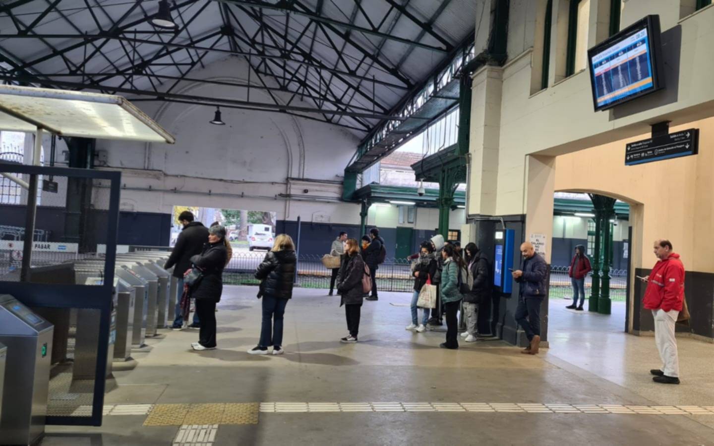 Tren Roca con servicio limitado hacia La Plata por accidente