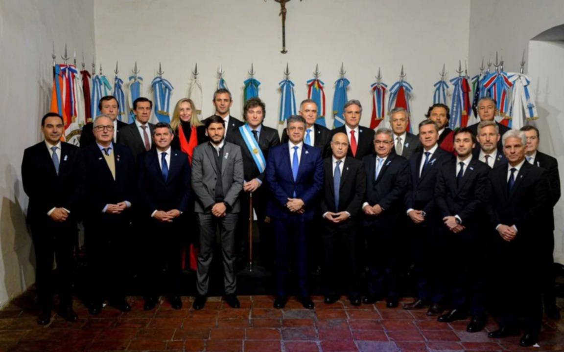 Milei suma a su Gabinete a la reunión con los gobernadores en la Casa Rosada