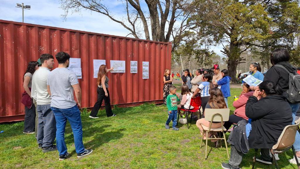 El Club Caminos sueña en grande con apoyo de futuros arquitectos