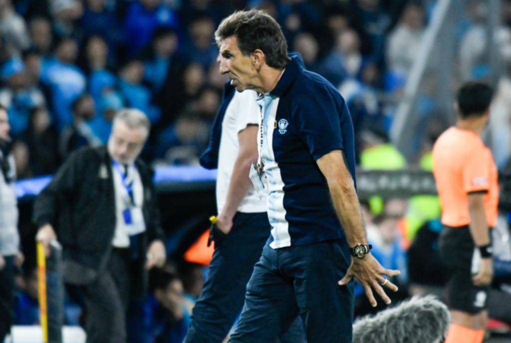 Racing golpeado quiere levantar en el plano local