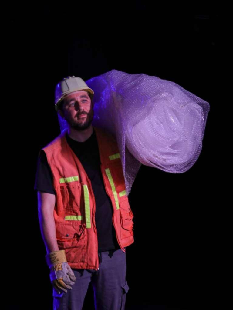 Rebelión ficcional: una obra con dos finales se suma a la cartelera