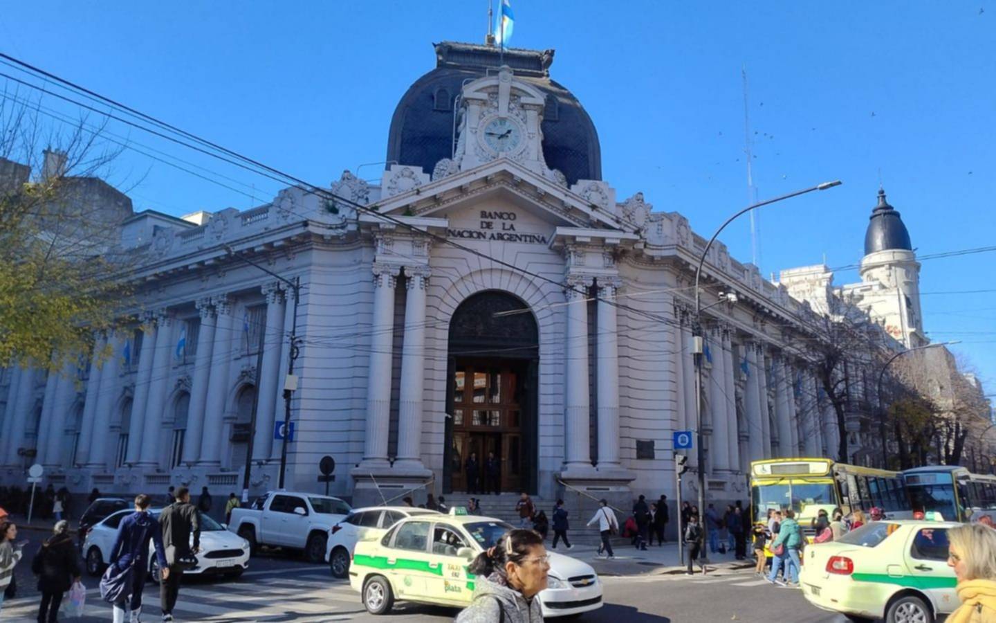 La Justicia Federal de La Plata confirmó la cautelar que frena la privatización del Banco Nación