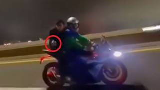VIDEO | Motochorros persiguieron a un conductor en la Autopista La Plata