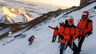 Aconcagua: prohíben las actividades deportivas de alto riesgo durante la temporada