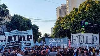 UNLP: los nodocentes harán 4 días de paro y los docentes debaten medidas