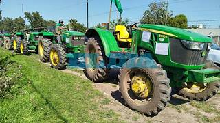 FOTOS | Frenaron el tractorazo en La Plata: agentes de Guardia Urbana impidieron el avance de los productores