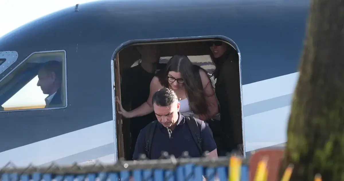 Flávio Bolsonaro departure probed by Argentine federal investigators