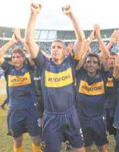 Boca demolió a Racing y recuperó sus ilusiones