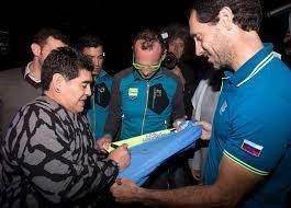 Críticas de Maradona que quiere ser el representante argentino en la FIFA