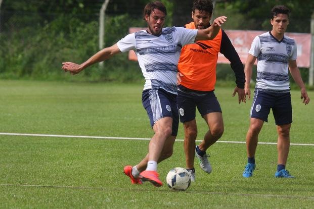 Alfaro volvió a probar a Rasic con la mira puesta en la Copa