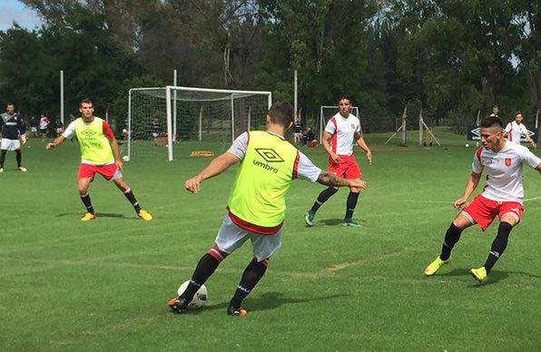 Amistoso para los suplentes, regenerativo para los titulares