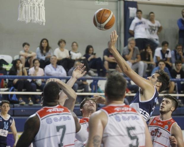 El Lobo volvió al triunfo