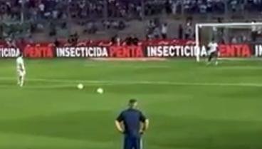 En el precalentamiento, Messi anticipó que podía marcar un golazo de tiro libre
