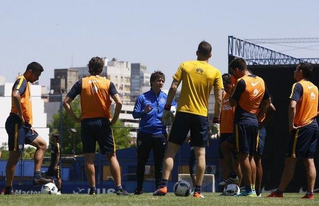 Guillermo probó con Zuqui por Centurión