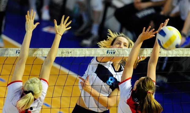 Las Lobas, a tercer partido