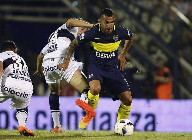 “Riquelme nos salió más caro que Tévez”