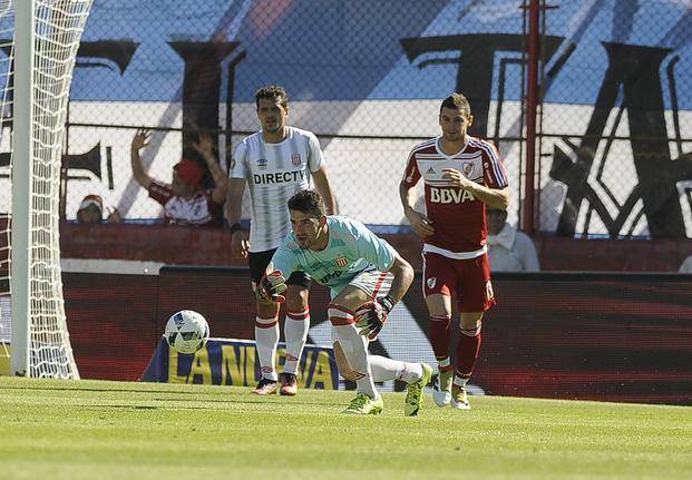 River tampoco pudo bajarlo: llegó a los 20 partidos invicto