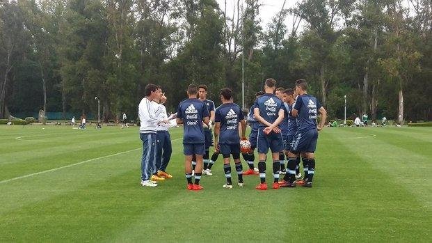 Rodríguez y Ascacíbar, titulares en la Sub 20
