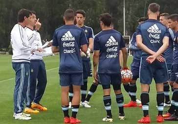 Tití y Ascacibar, titulares en el primer amistoso